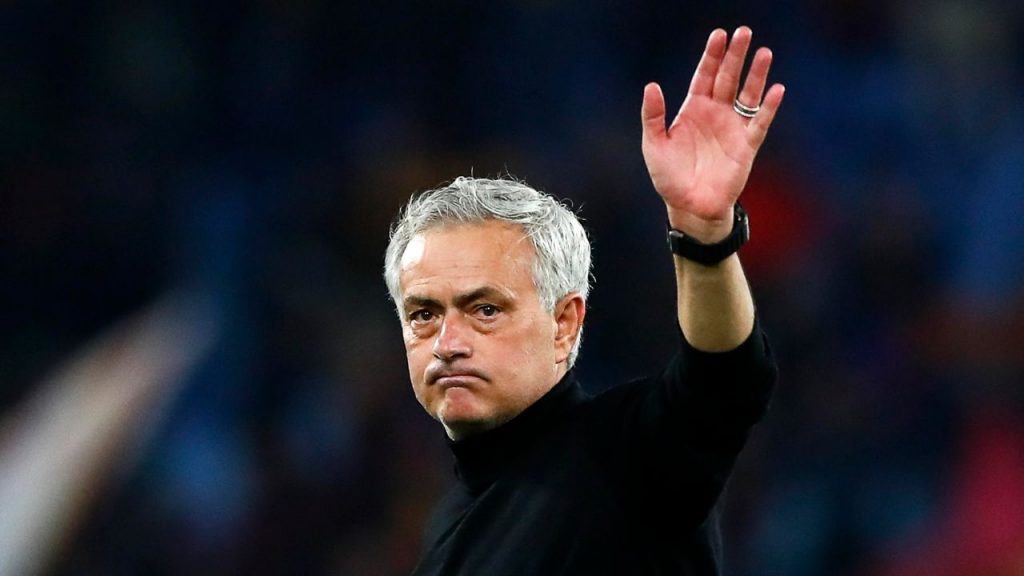 Josè Mourinho esonerato - foto ANSA - StadioNews.it